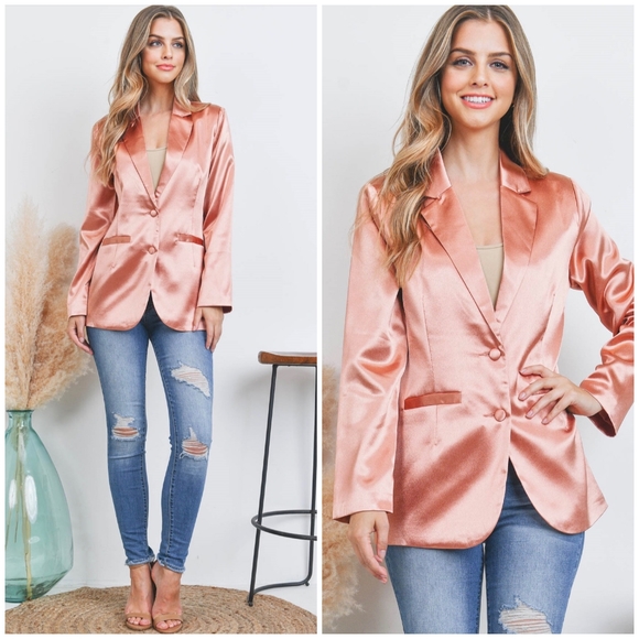 LAST 1❗🎀HP🎀 BLUE BLUSH Vintage Blush Satin Blazer - Picture 6 of 7